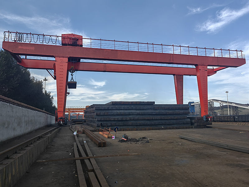 門式起重機(jī)